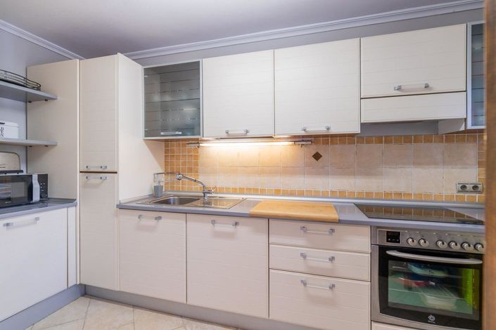 Image No.11-3 Bed Apartment for sale