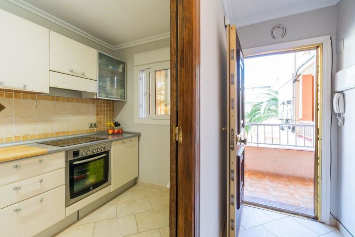 Image No.13-3 Bed Apartment for sale