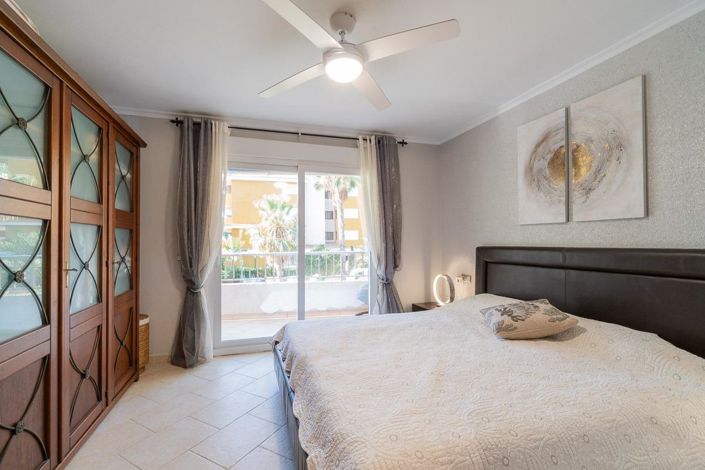 Image No.24-3 Bed Apartment for sale