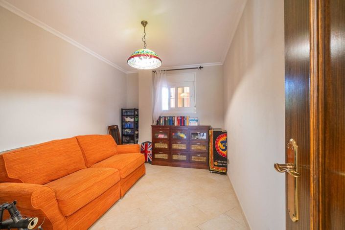 Image No.37-3 Bed Apartment for sale