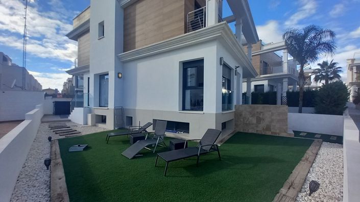 Image No.3-Villa de 4 chambres à vendre à Ciudad Quesada