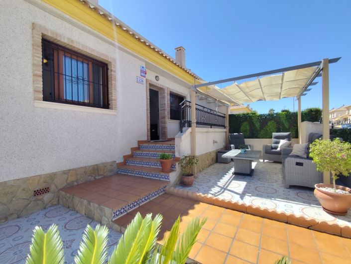 Image No.4-3 Bed Townhouse for sale