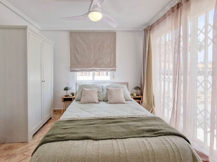 Image No.16-Villa de 2 chambres à vendre à Torrevieja