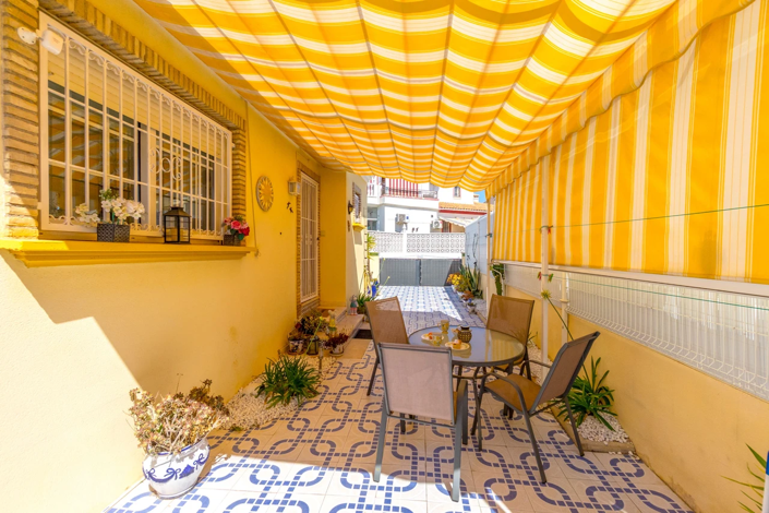 Image No.12-3 Bed Villa for sale