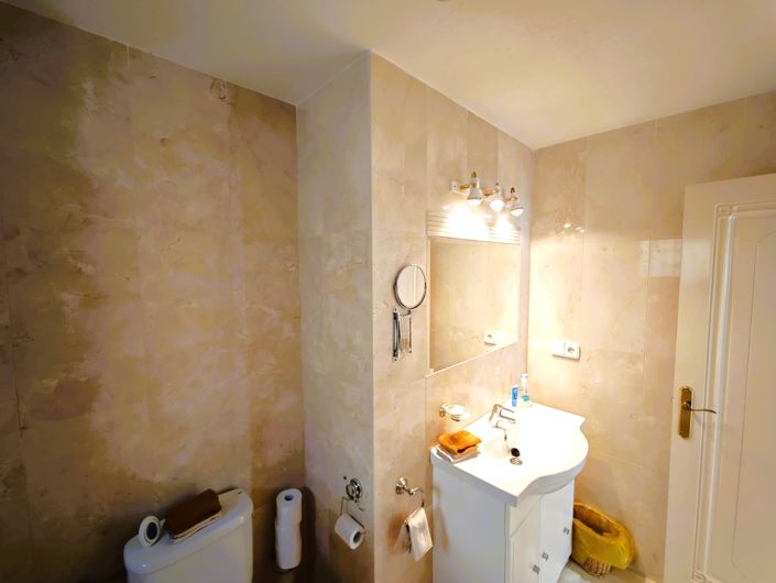 Image No.17-3 Bed Villa for sale