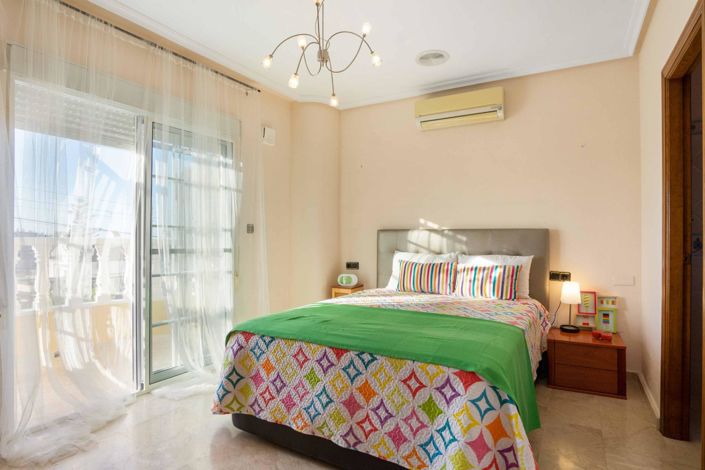 Image No.11-5 Bed Villa for sale