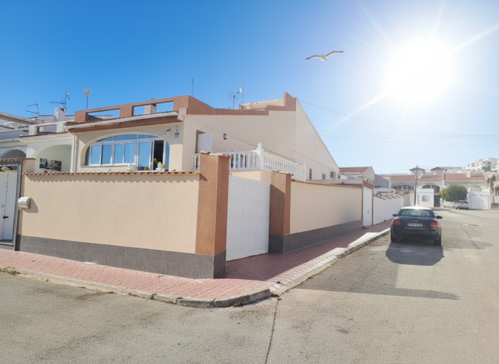 Image No.1-Villa de 4 chambres à vendre à Ciudad Quesada