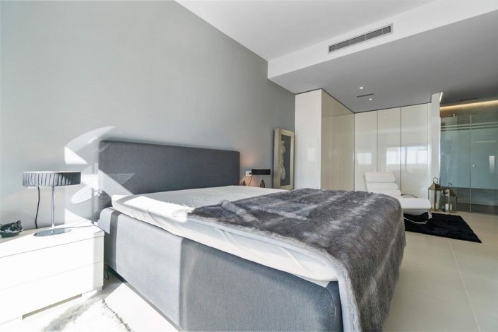 Image No.19-3 Bed Villa for sale