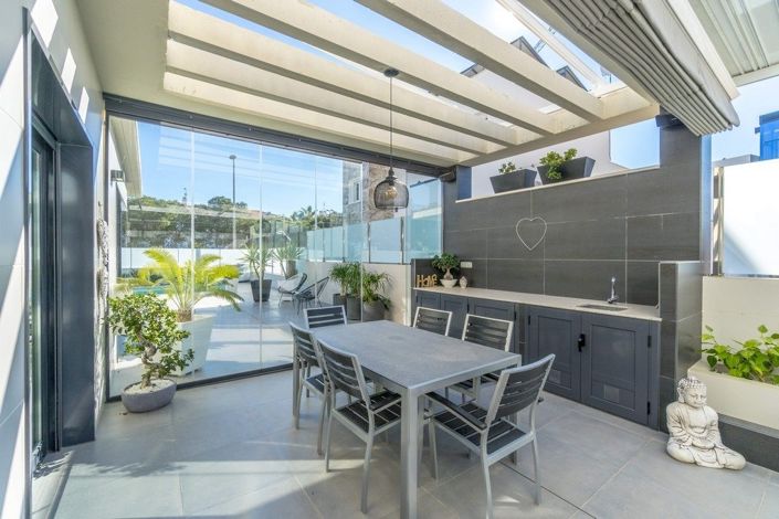 Image No.27-3 Bed Villa for sale