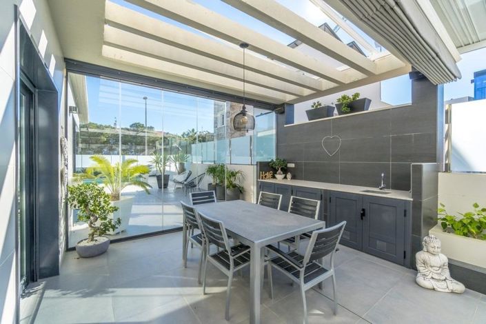 Image No.31-3 Bed Villa for sale