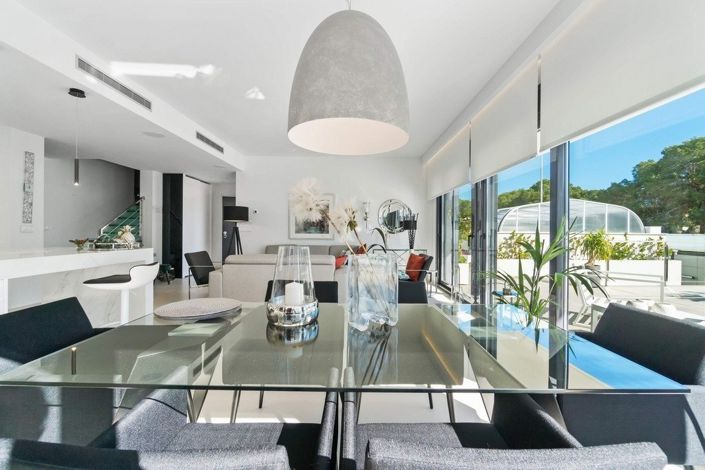 Image No.6-3 Bed Villa for sale