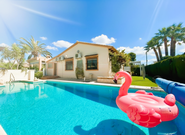 711001760964407caboroigspaciousvillawithpool
