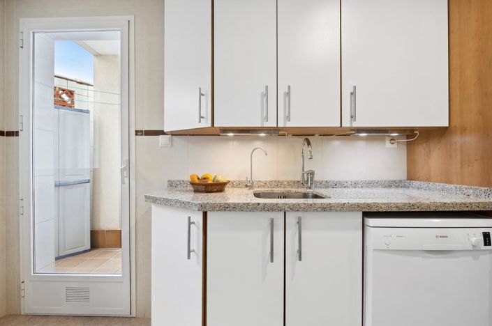 Image No.14-3 Bed Apartment for sale