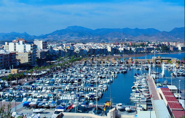 Image No.17-2 Bed Townhouse for sale