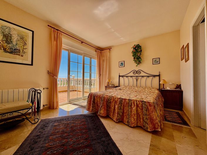 Image No.16-3 Bed Villa for sale