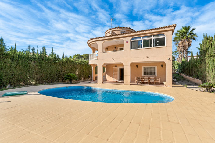 Image No.1-Villa de 4 chambres à vendre à Torrevieja