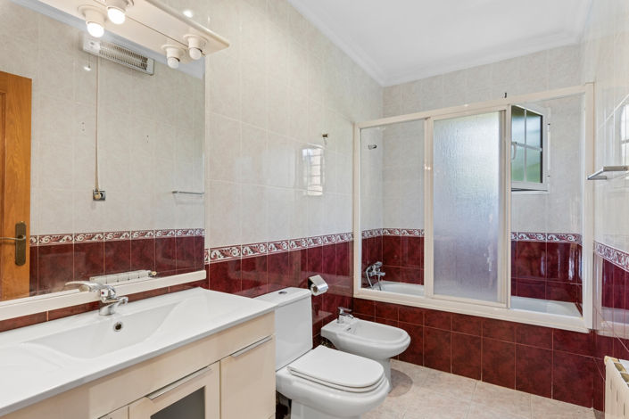 Image No.21-4 Bed Villa for sale