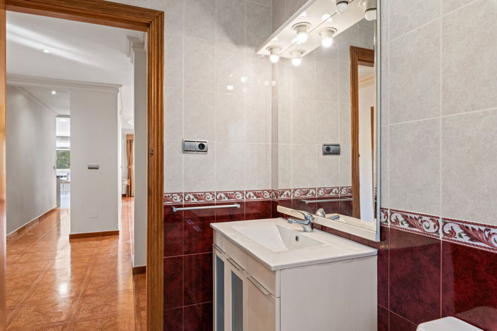 Image No.22-4 Bed Villa for sale