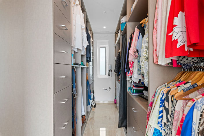 Image No.18-4 Bed Villa for sale