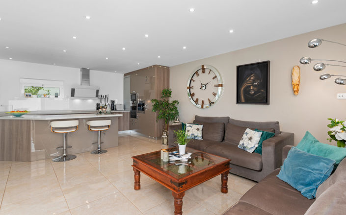 Image No.2-4 Bed Villa for sale