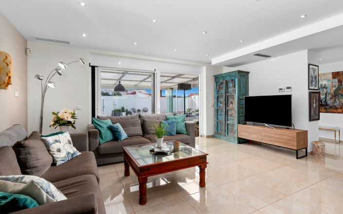 Image No.3-4 Bed Villa for sale