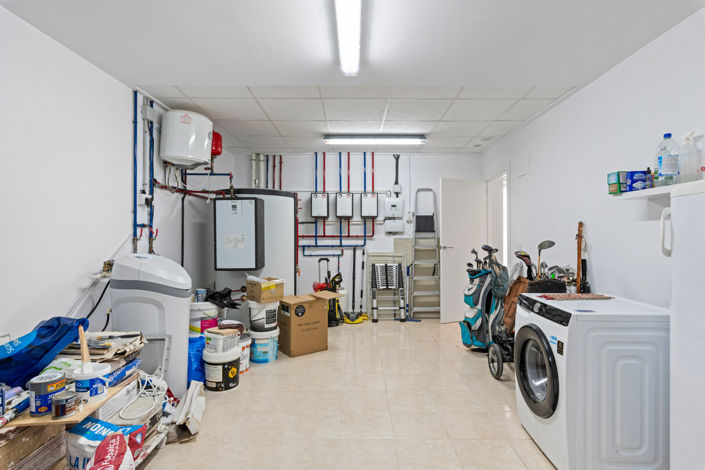 Image No.37-4 Bed Villa for sale