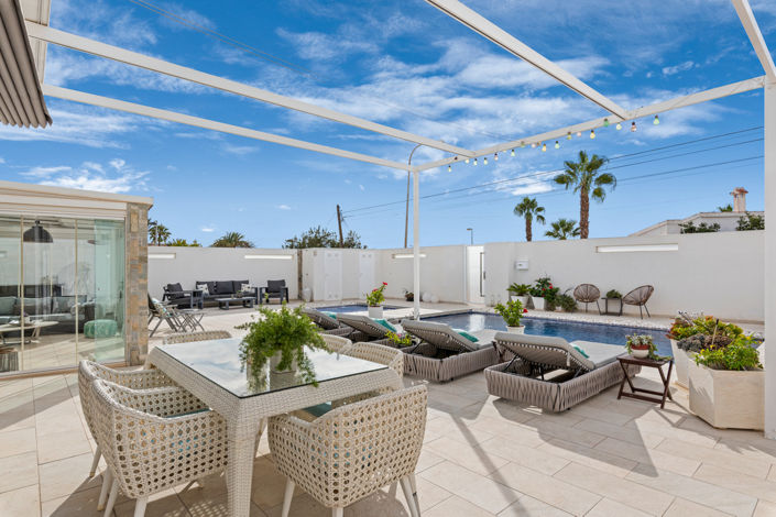 Image No.43-4 Bed Villa for sale