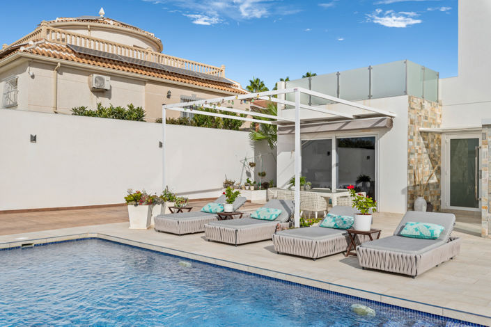 Image No.44-4 Bed Villa for sale