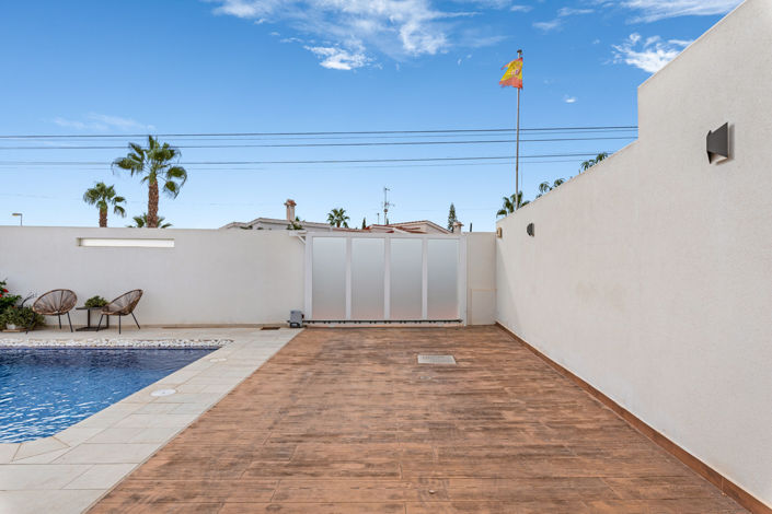 Image No.49-4 Bed Villa for sale