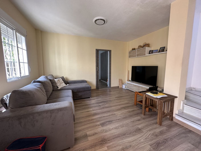 Image No.12-3 Bed Townhouse for sale