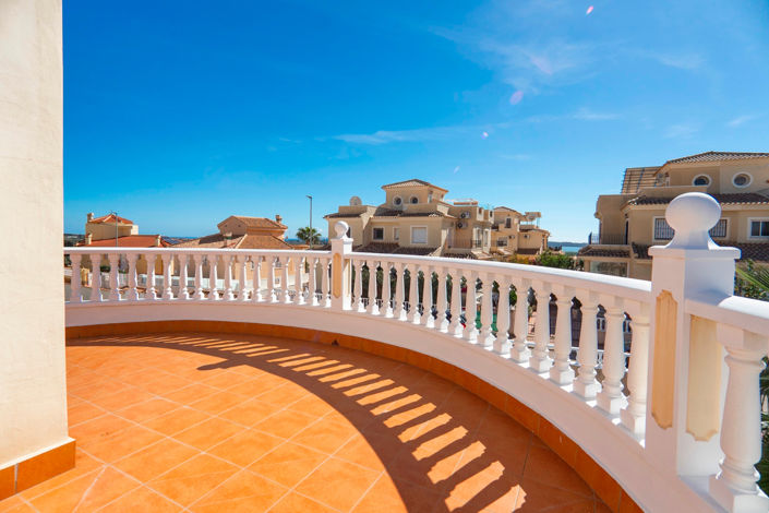 Image No.24-4 Bed Villa for sale