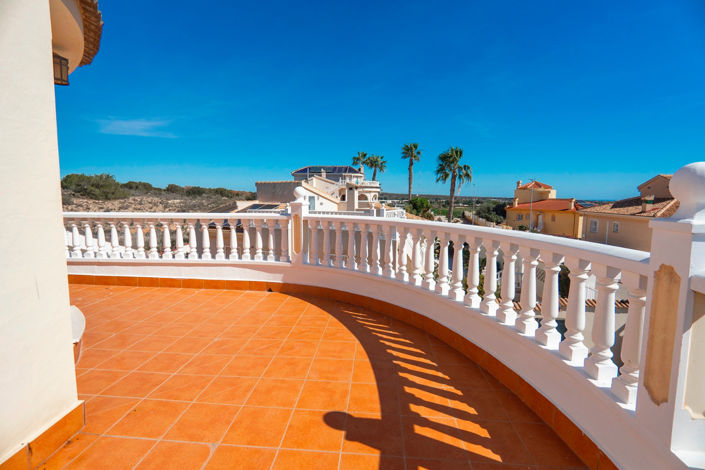 Image No.26-4 Bed Villa for sale