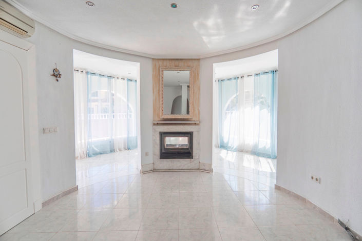 Image No.5-4 Bed Villa for sale