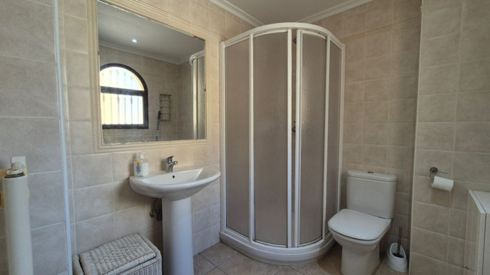 Image No.20-3 Bed Villa for sale