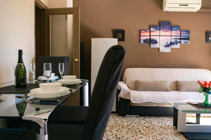 Image No.8-2 Bed Apartment for sale