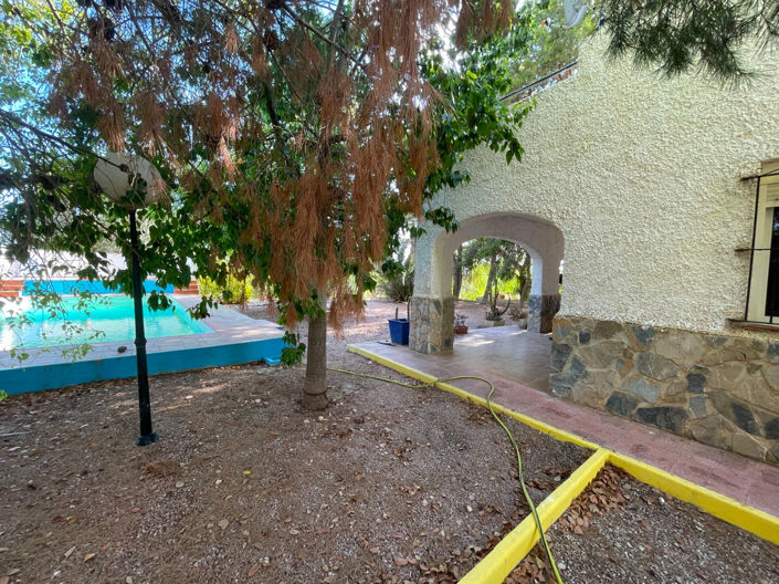 Image No.15-3 Bed Country House for sale