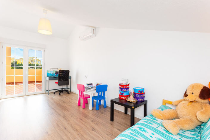 Image No.18-4 Bed Villa for sale