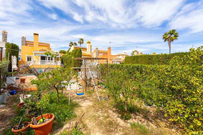 Image No.25-4 Bed Villa for sale