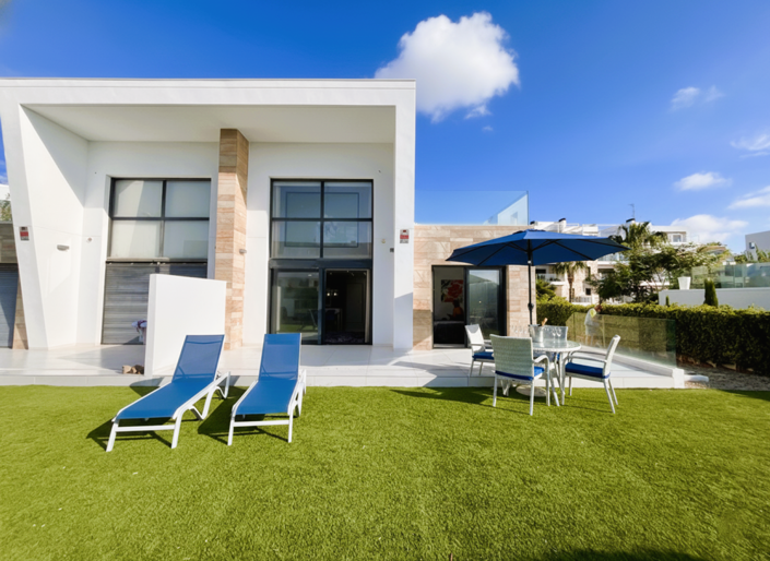 Image No.2-3 Bed Villa for sale