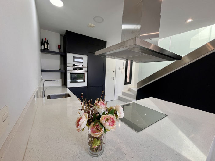 Image No.7-3 Bed Villa for sale