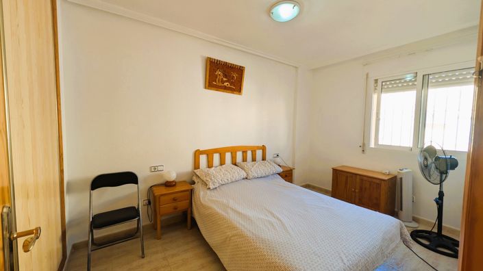 Image No.10-3 Bed Townhouse for sale