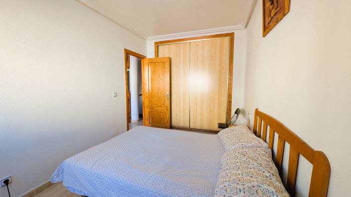 Image No.11-3 Bed Townhouse for sale