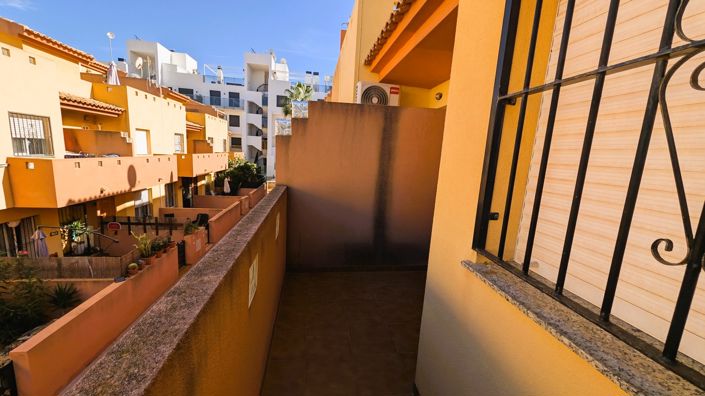 Image No.14-3 Bed Townhouse for sale