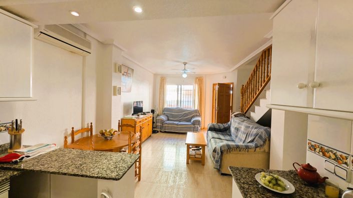 Image No.3-3 Bed Townhouse for sale