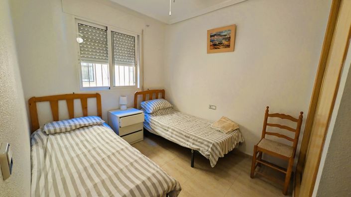 Image No.8-3 Bed Townhouse for sale