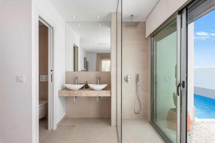 Image No.24-3 Bed Villa for sale