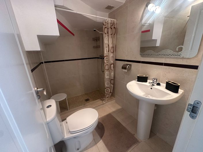 Image No.13-2 Bed Apartment for sale