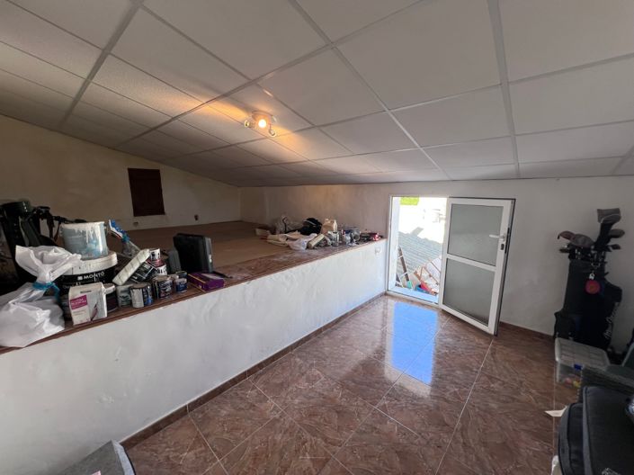 Image No.25-2 Bed Townhouse for sale