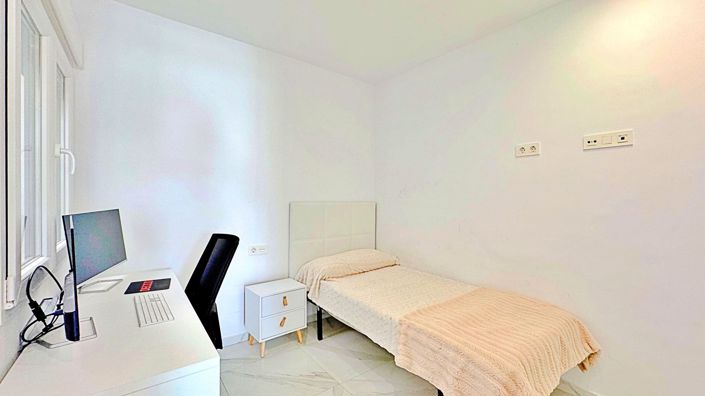 Image No.23-3 Bed Townhouse for sale