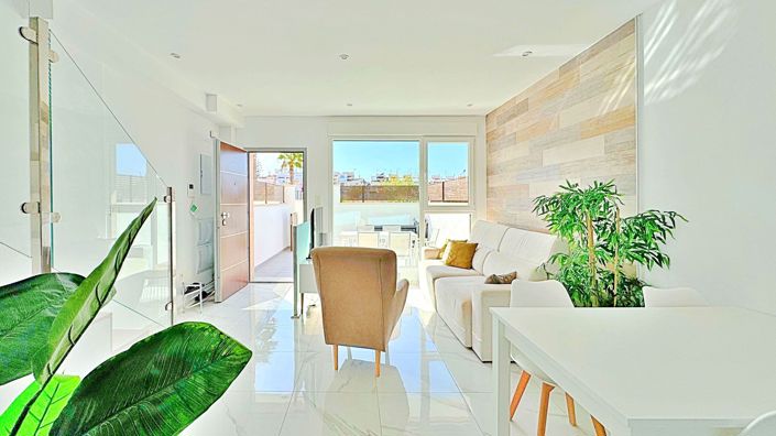 Image No.9-3 Bed Townhouse for sale